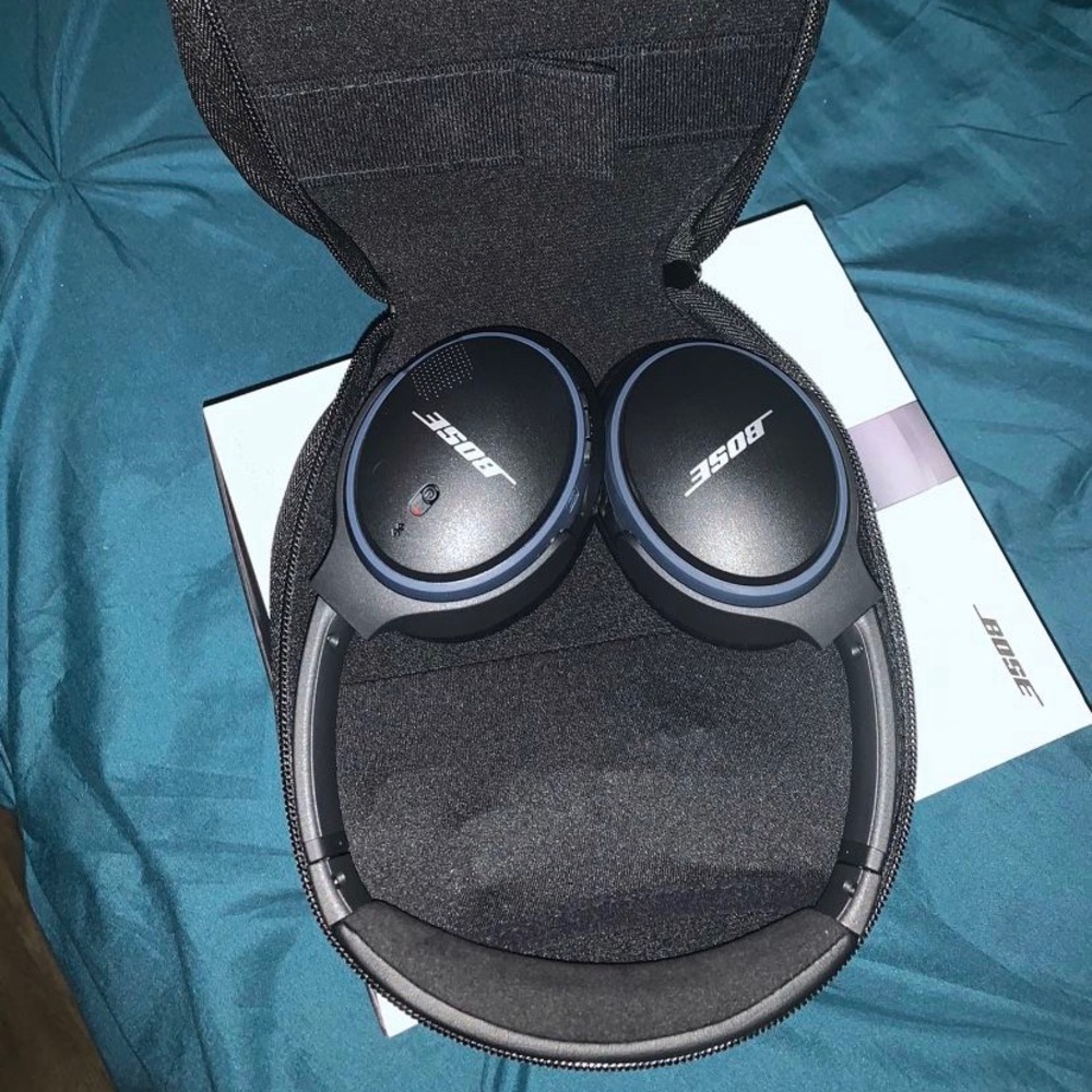 BOSE soundlink wireless headphones